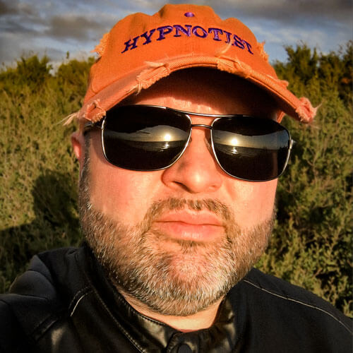Sunglasses-at-Sunset-Hypnotist-Hat-500px